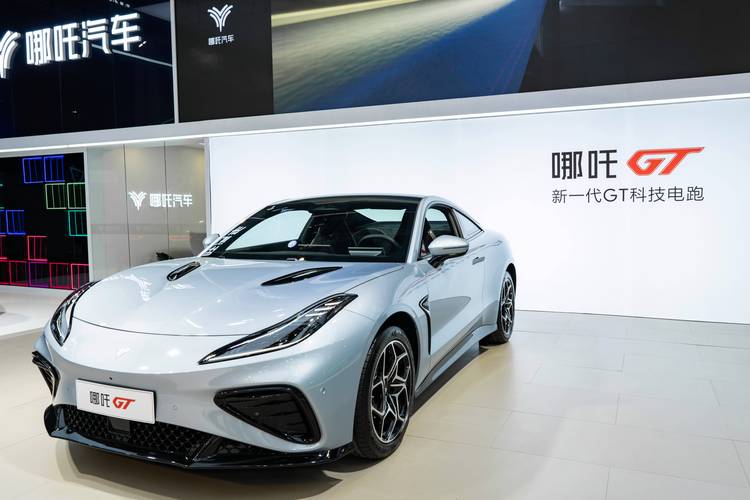 佛山三水区立胜跃企业管理咨询哪吒汽车在智能汽车领域的表现，领途汽车在新能源汽车市场中的影响力