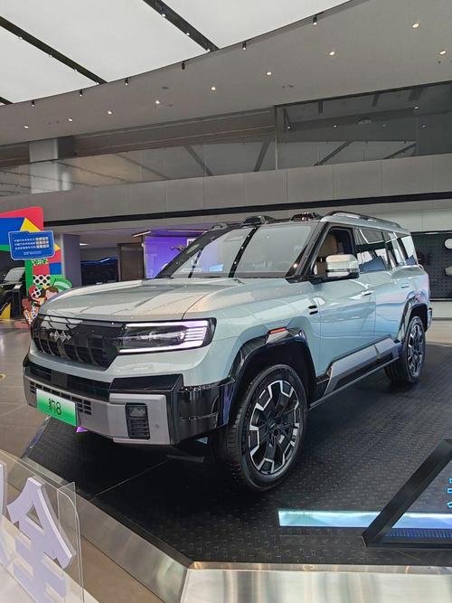 佛山三水区立胜跃企业管理咨询比亚迪方程豹硬派越野的爆款，英菲尼迪35周年与你共成长